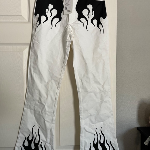 White/black flame pants - Picture 2 of 4